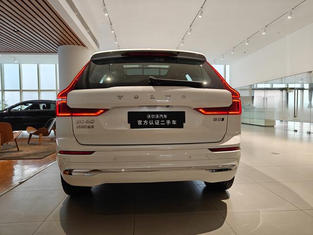 Volvo XC60 2026 thumb 8