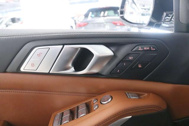 BMW X7 2022 thumb 12