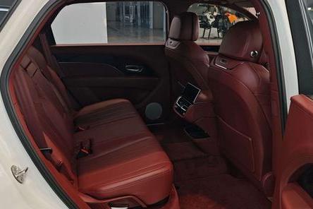Bentley Bentayga 2024 thumb 8