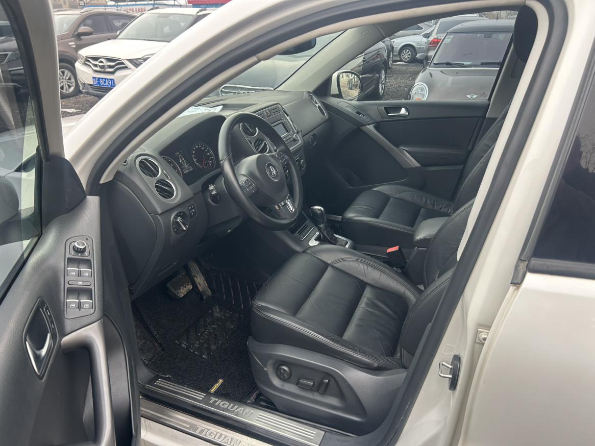 Volkswagen Tiguan 2012 thumb 6