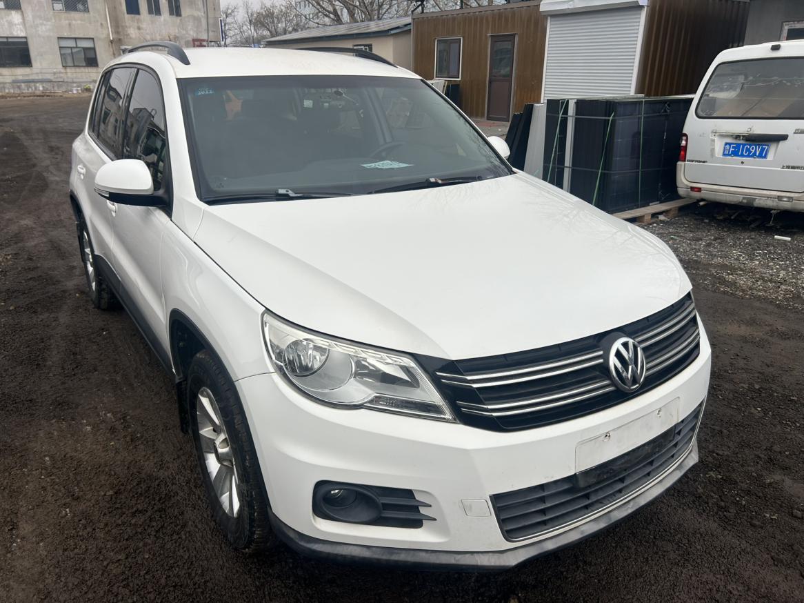 Volkswagen Tiguan 2012 thumb 10