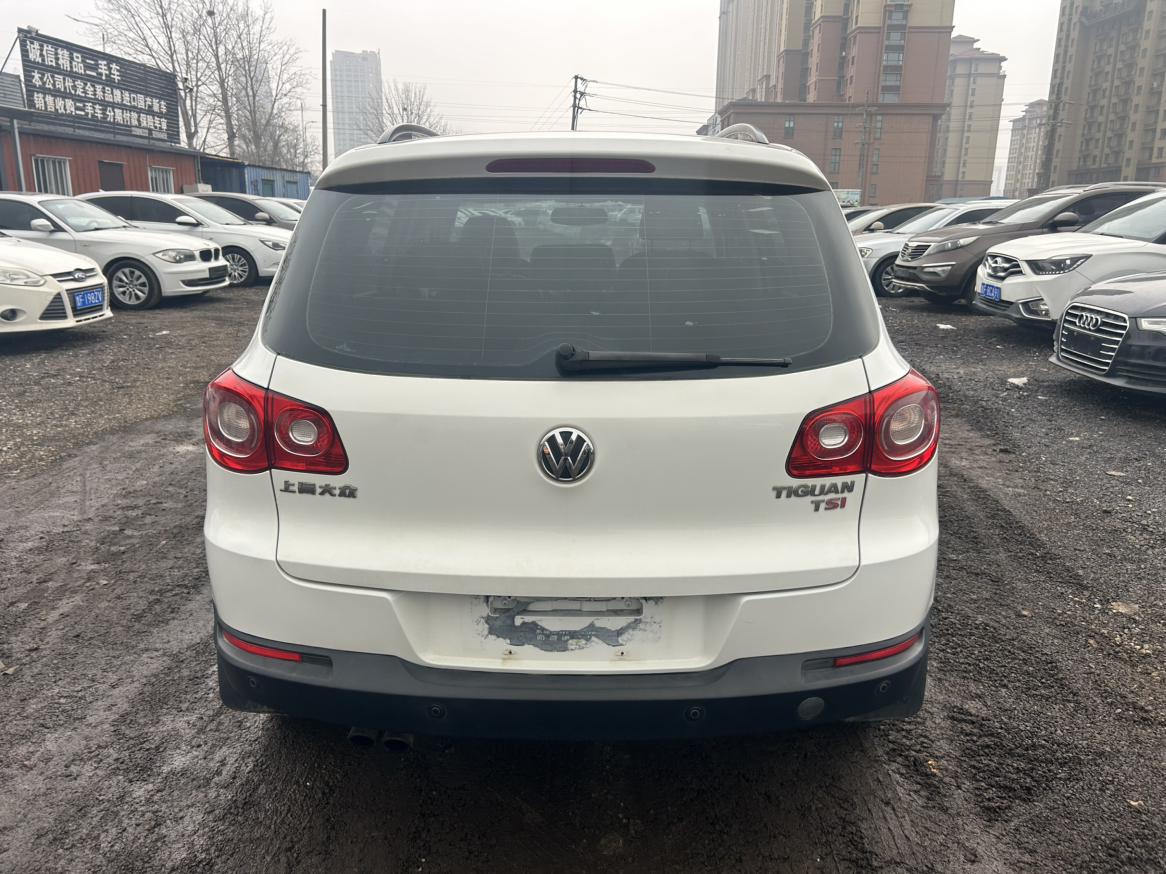 Volkswagen Tiguan 2012 thumb 12