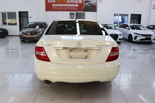 Mercedes-Benz C-Class 2012 thumb 3