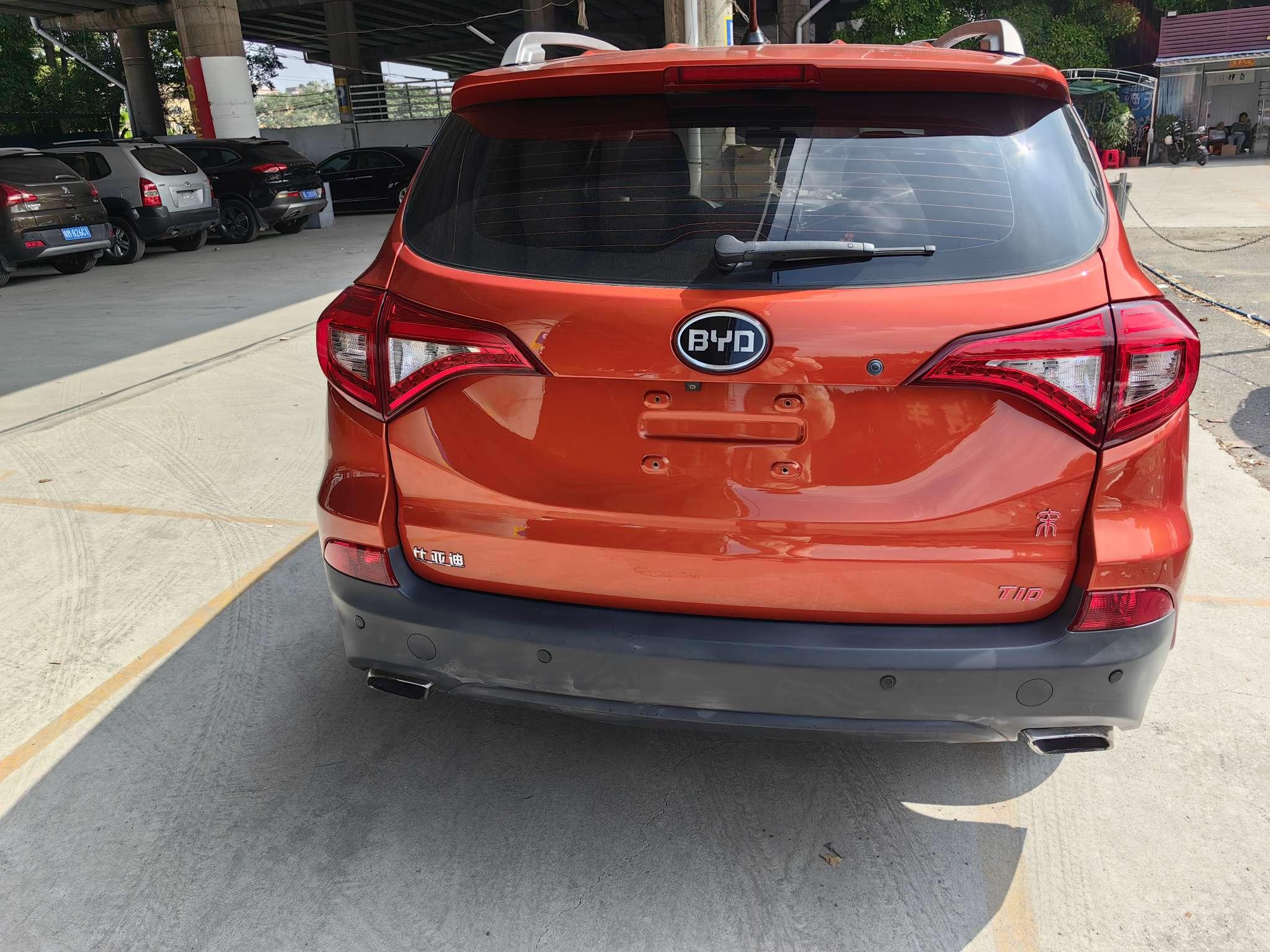 BYD Song 2018 thumb 3