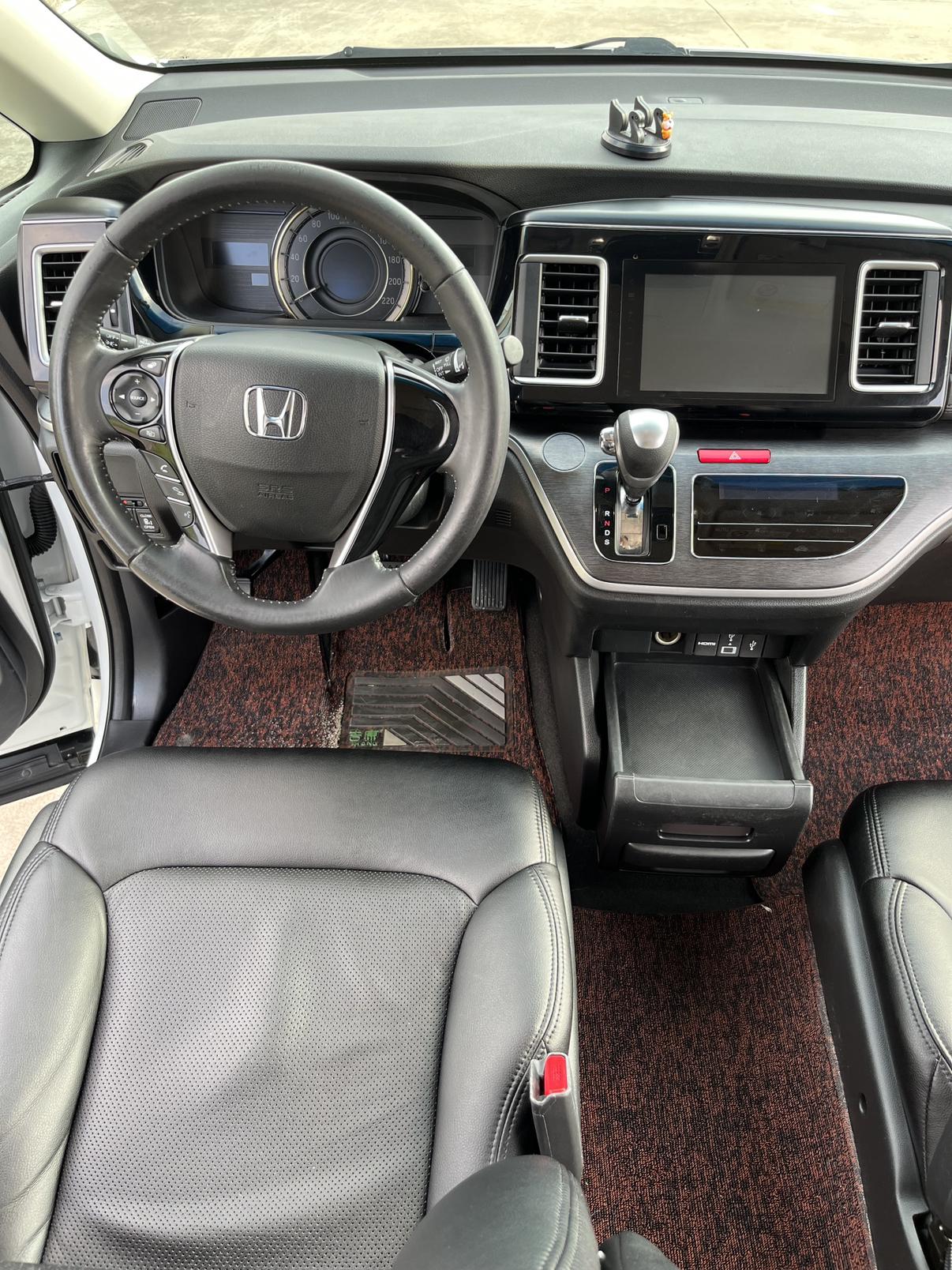 Honda Elysion 2017 thumb 5