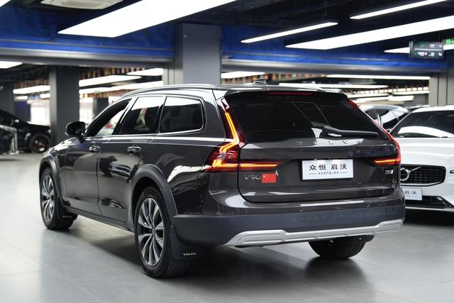 Volvo V90 2023 thumb 4