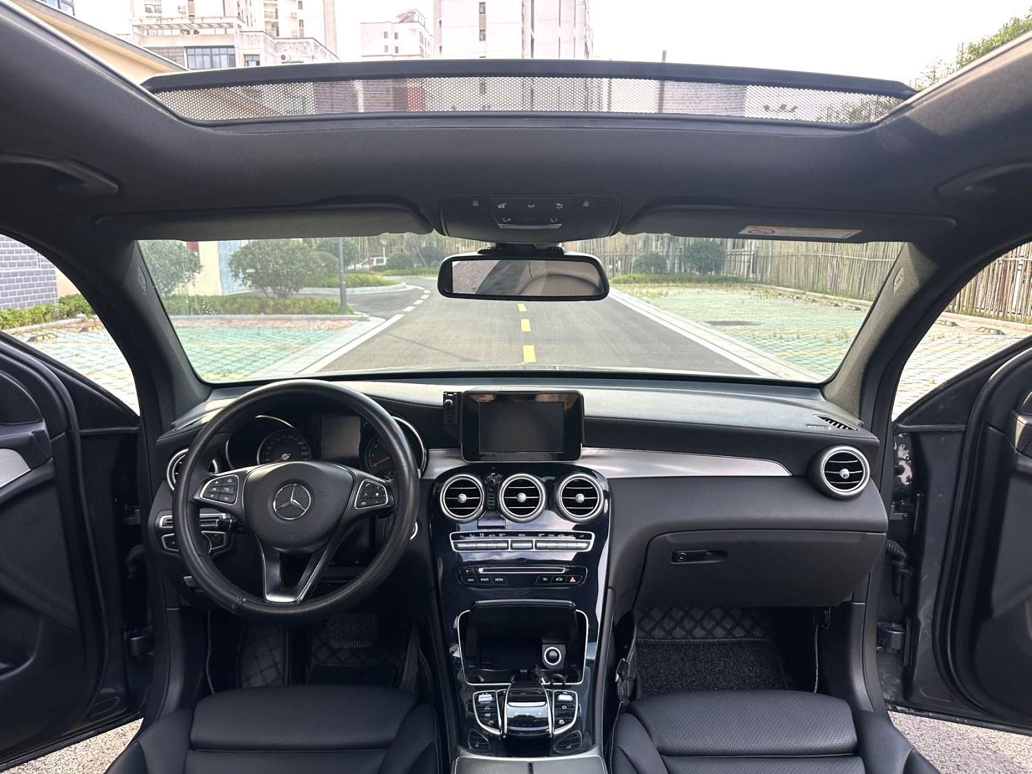 Mercedes-Benz GLC 2016 thumb 6
