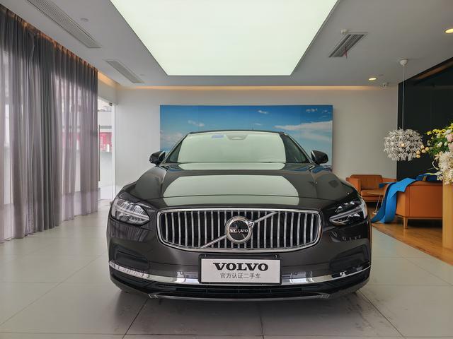 Volvo S90 2025 thumb 2
