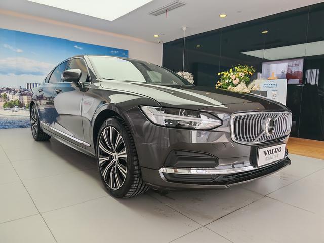 Volvo S90 2025 thumb 5
