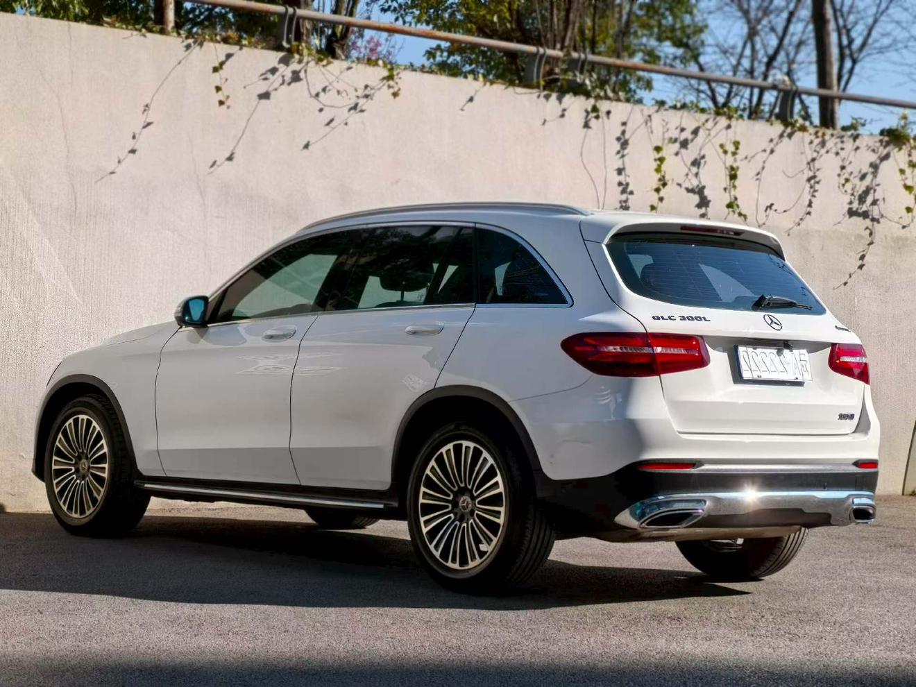 Mercedes-Benz GLC 2016 thumb 2