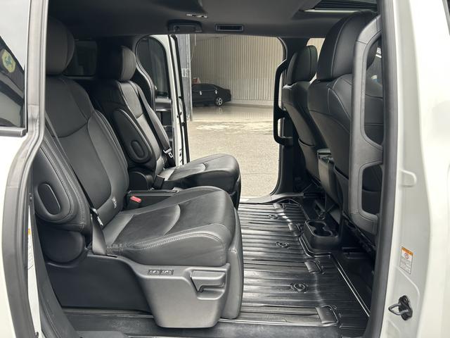 Toyota Sienna 2021 thumb 5