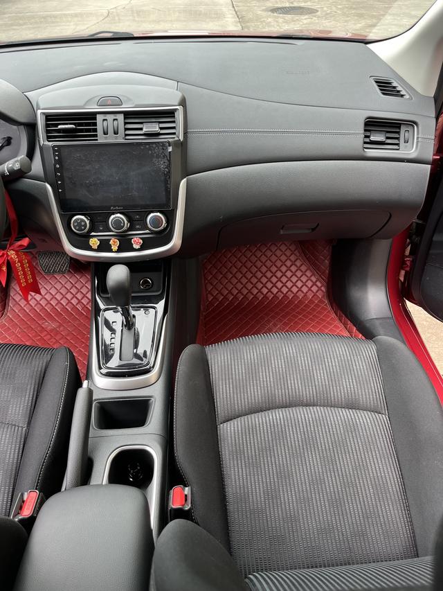 Nissan Tiida 2021 thumb 4