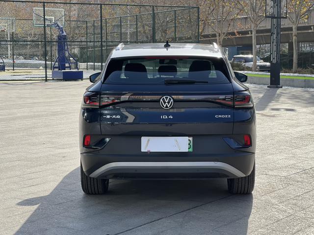 Volkswagen ID.4 2025 thumb 3