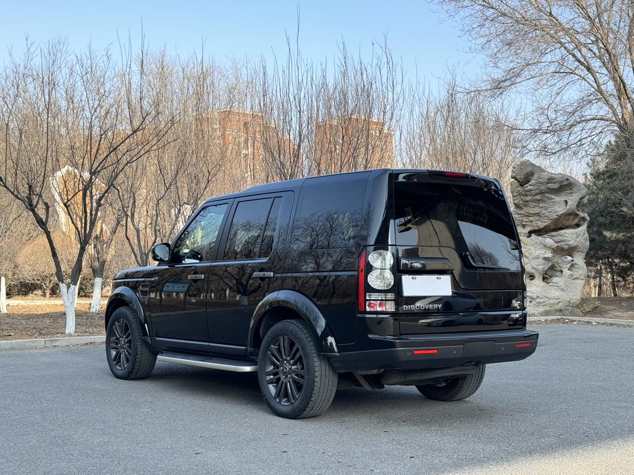 Land Rover Discovery 2016 thumb 3