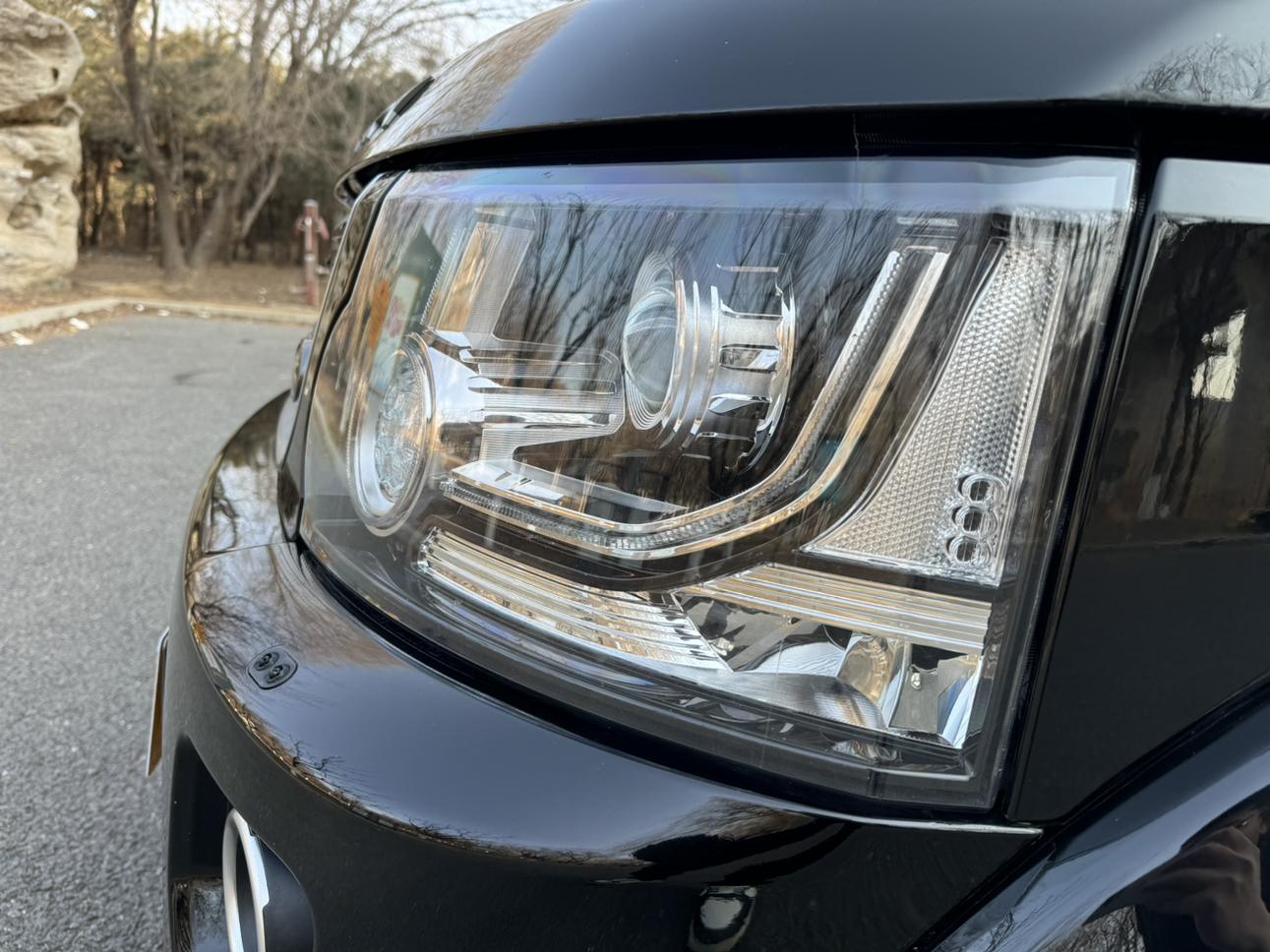 Land Rover Discovery 2016 thumb 8