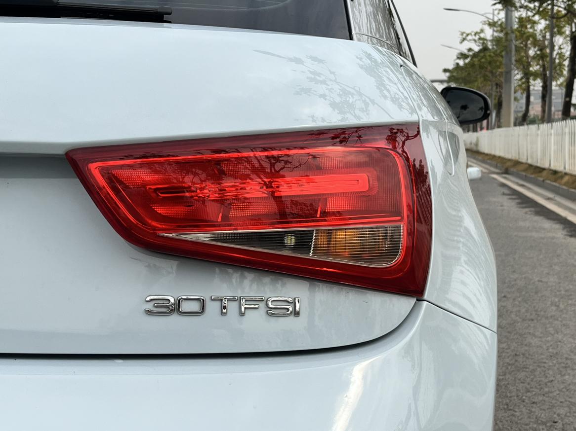 Audi A1 2014 thumb 5