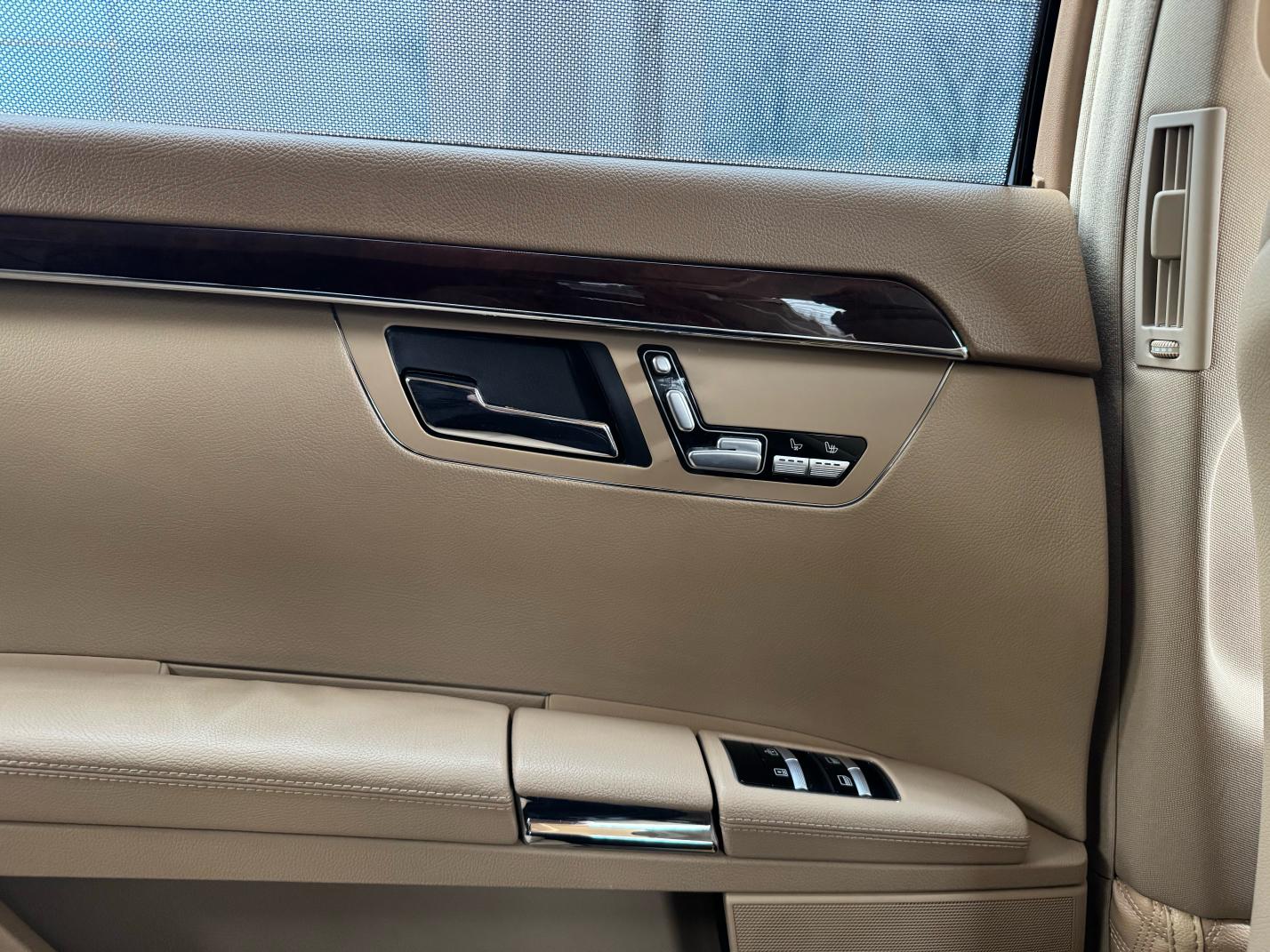 Mercedes-Benz S-Class 2012 thumb 7