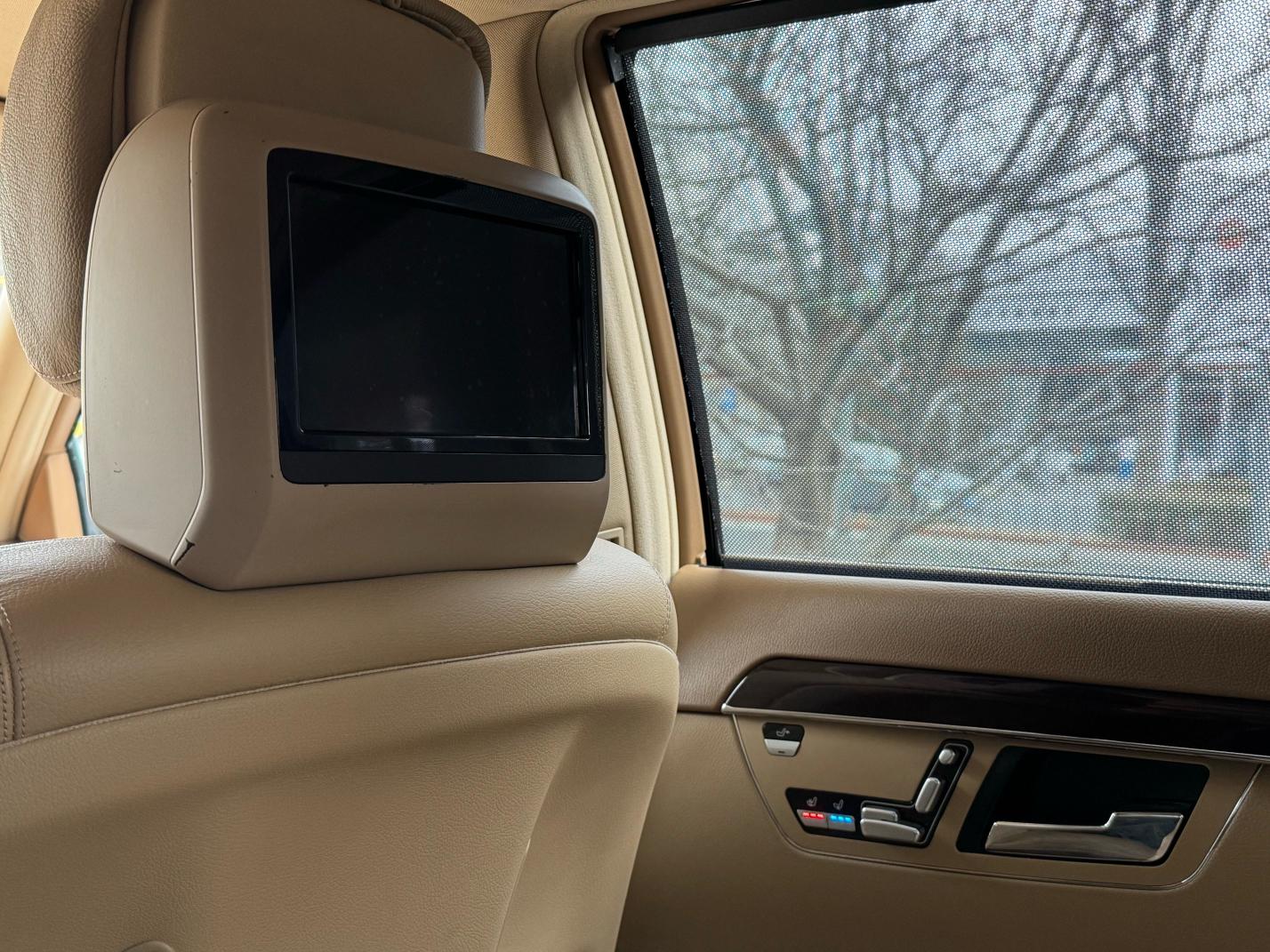 Mercedes-Benz S-Class 2012 thumb 12