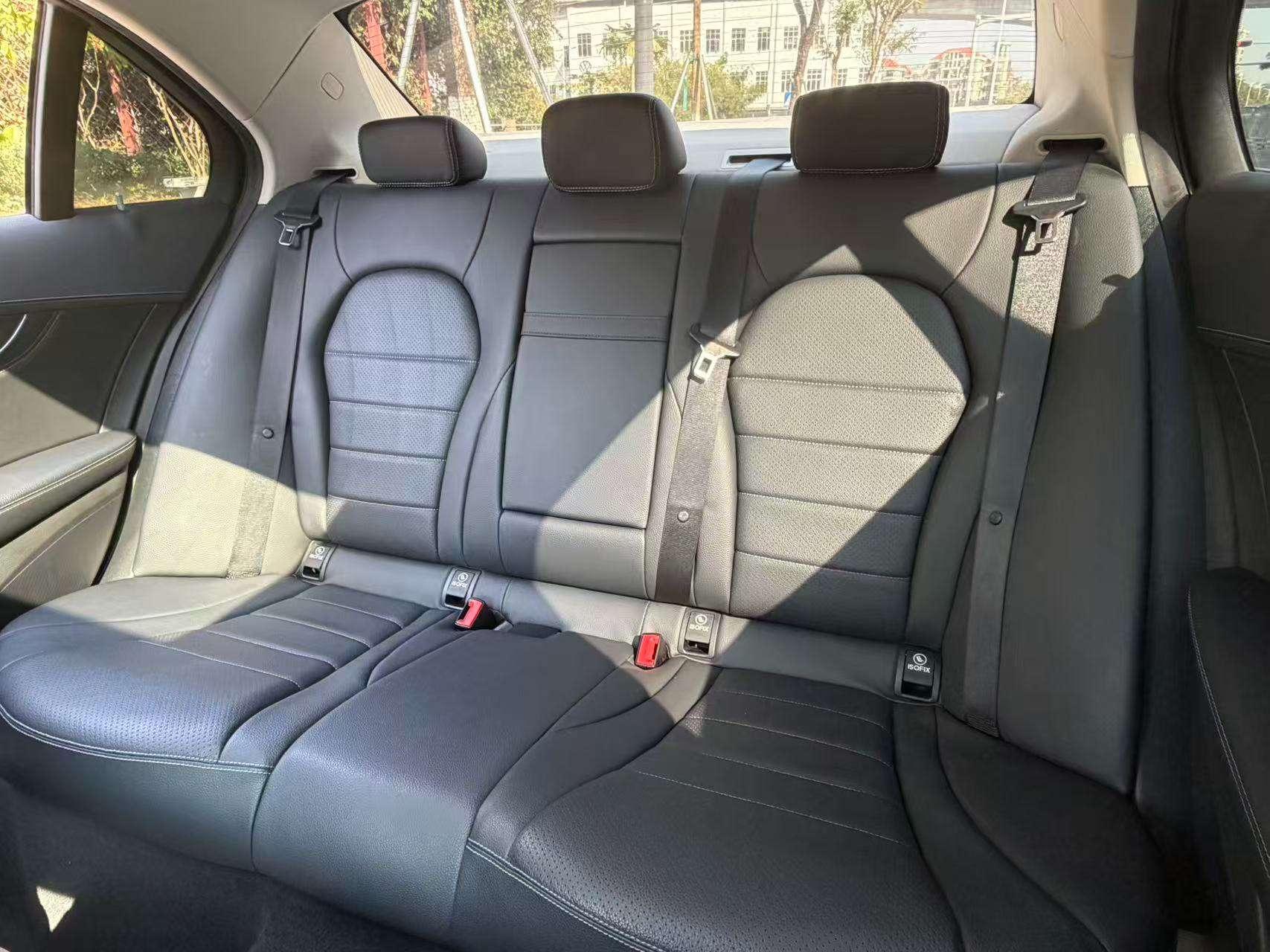 Mercedes-Benz C-Class 2018 thumb 11