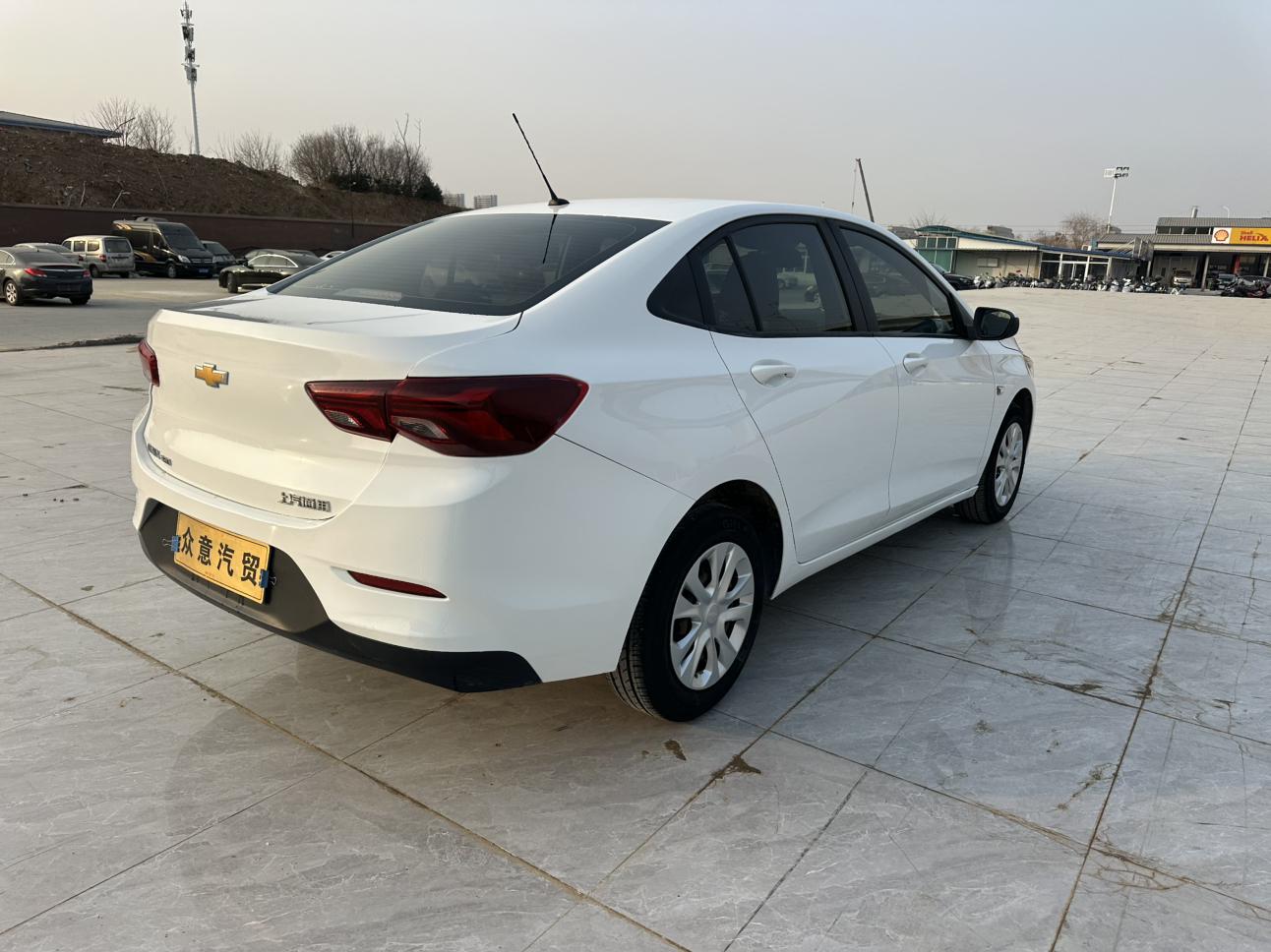 Chevrolet Cavalier 2020 thumb 4