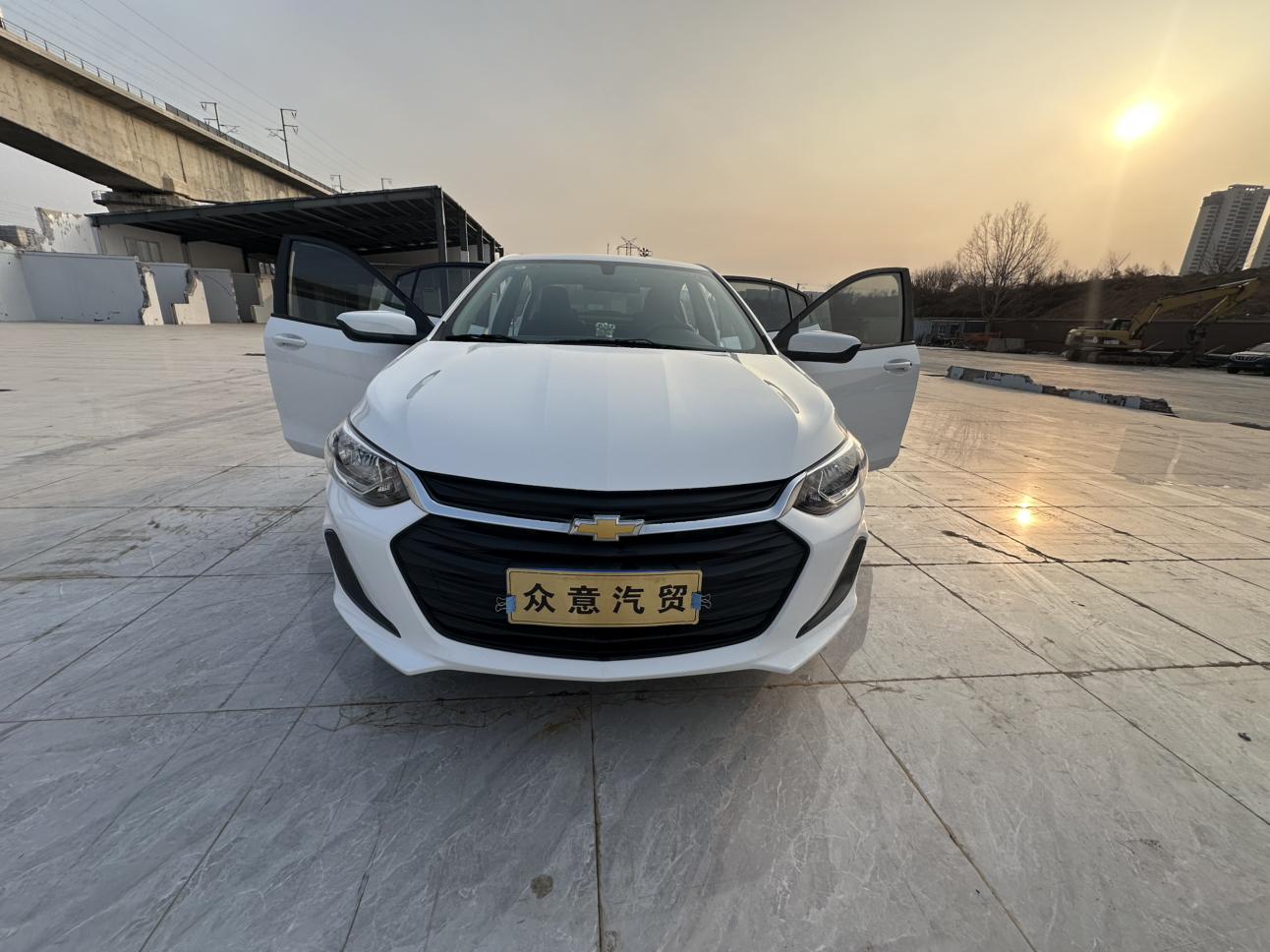 Chevrolet Cavalier 2020 thumb 5