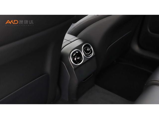 Mercedes-Benz C-Class 2022 thumb 6