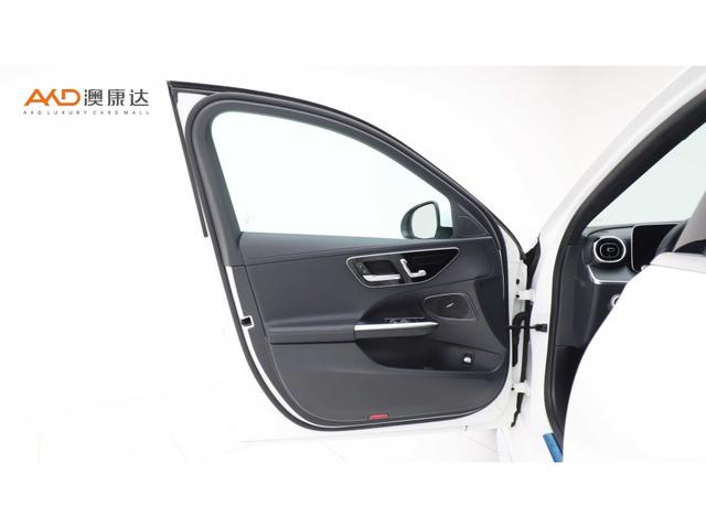 Mercedes-Benz C-Class 2022 thumb 7