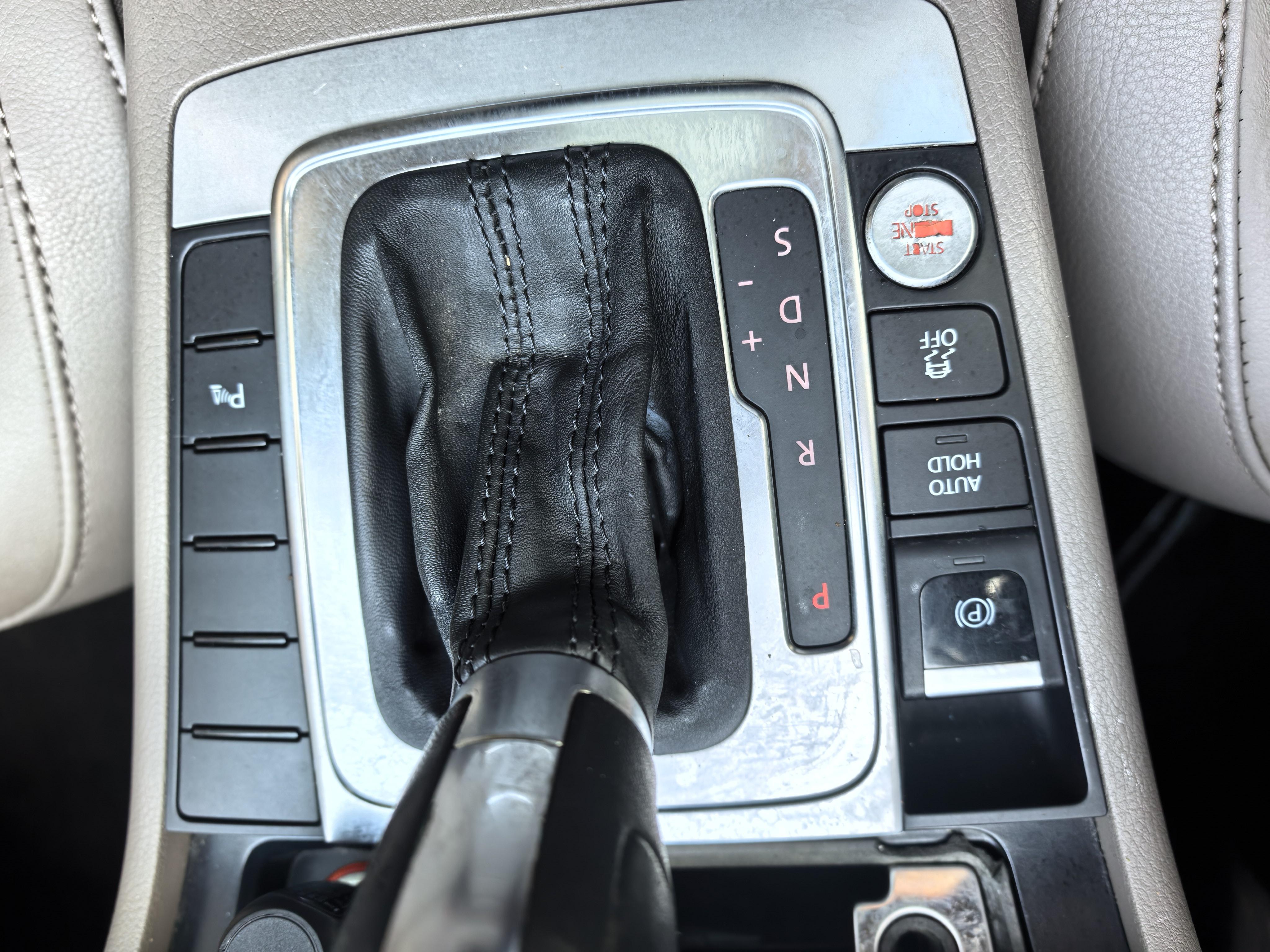 Volkswagen Magotan 2015 thumb 10