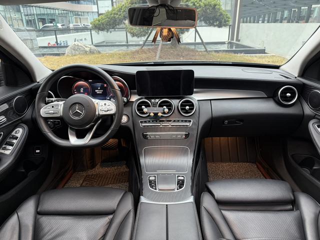 Mercedes-Benz C-Class 2020 thumb 11
