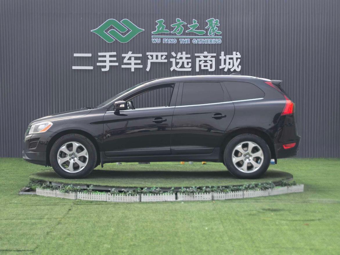 Volvo XC60 2013 thumb 2