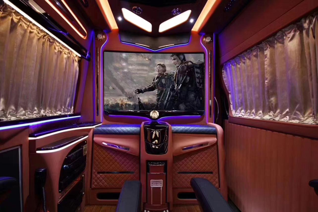 Mercedes-Benz Sprinter 2018 thumb 5