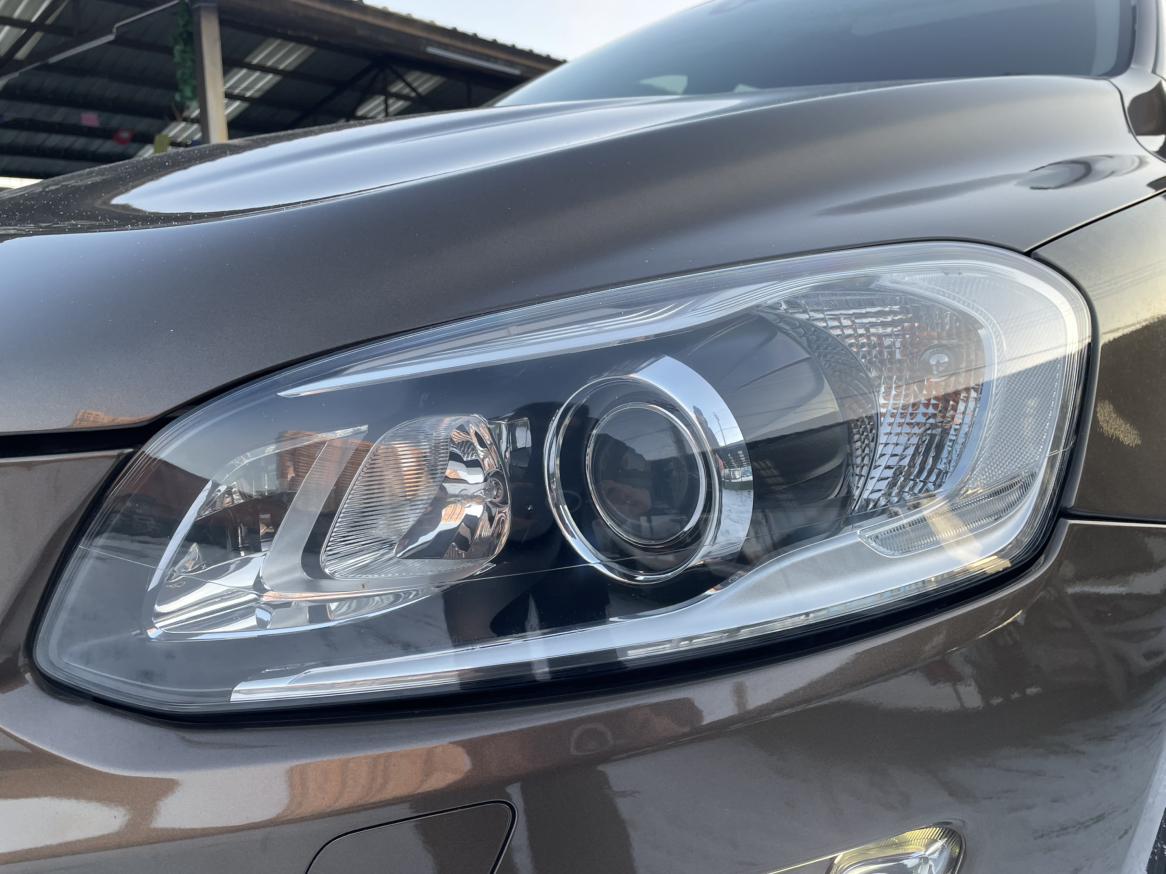 Volvo XC60 2014 thumb 8