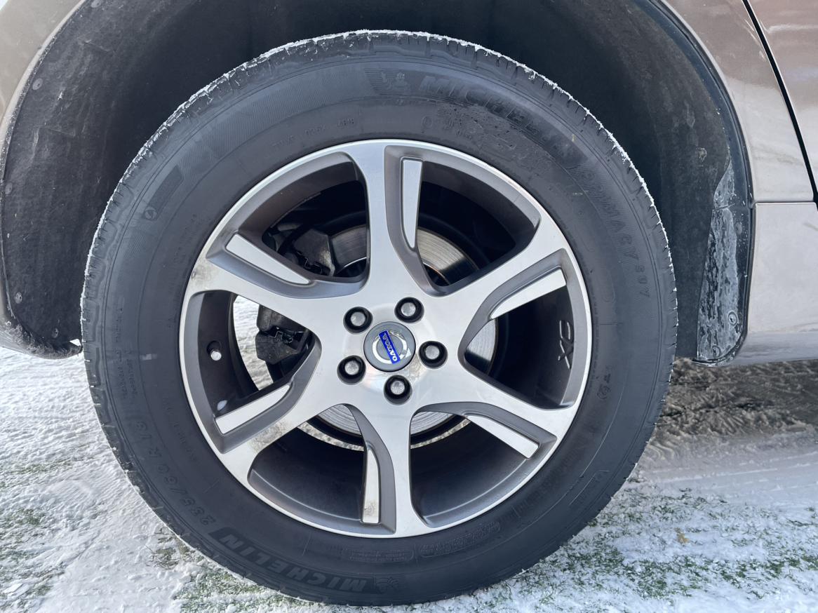Volvo XC60 2014 thumb 11