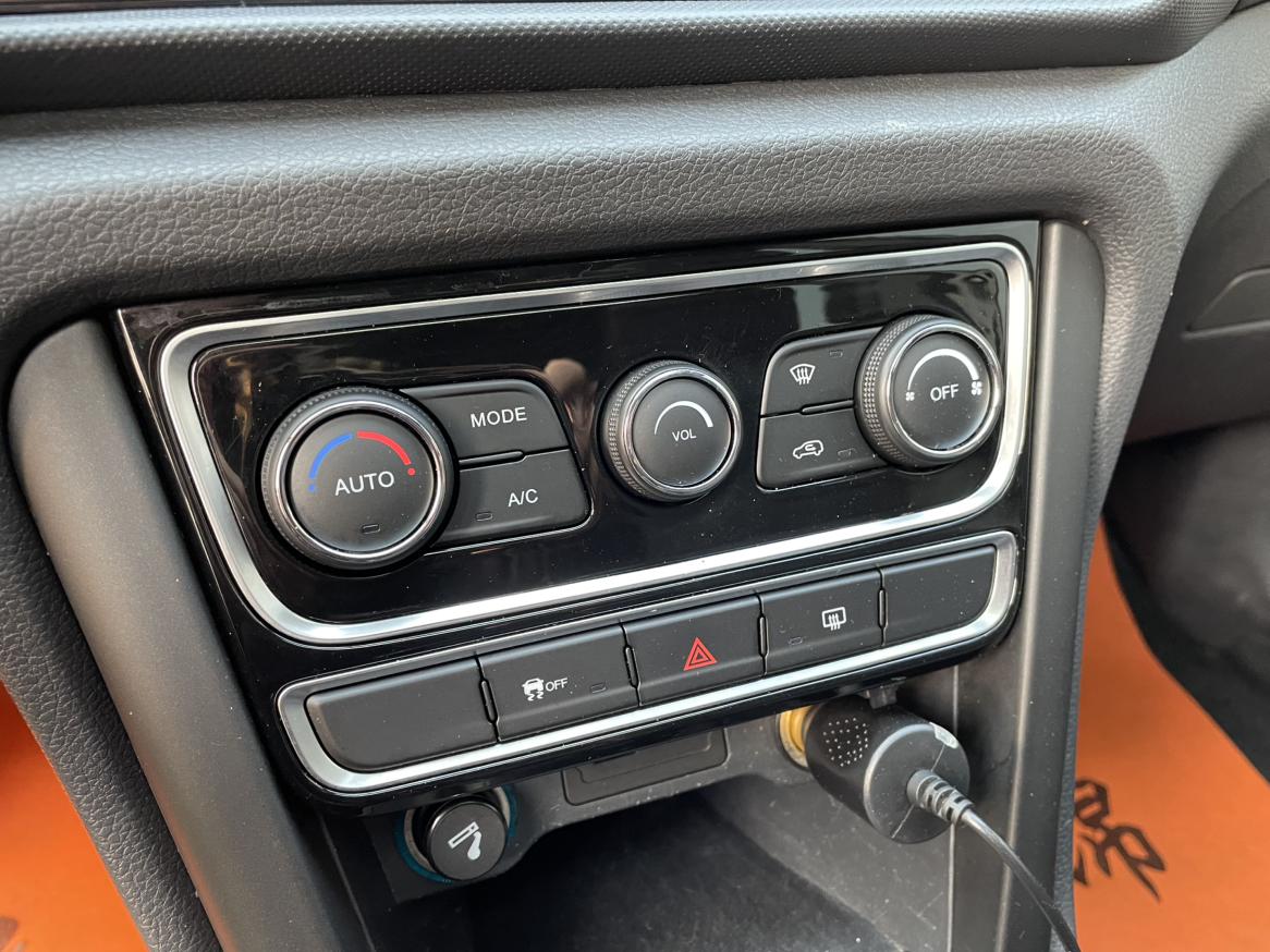 Chery Tiggo 3 2018 thumb 11