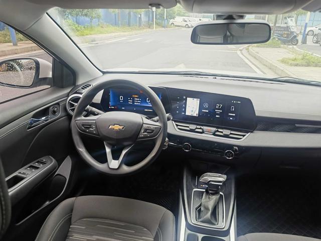 Chevrolet Monza 2023 thumb 3