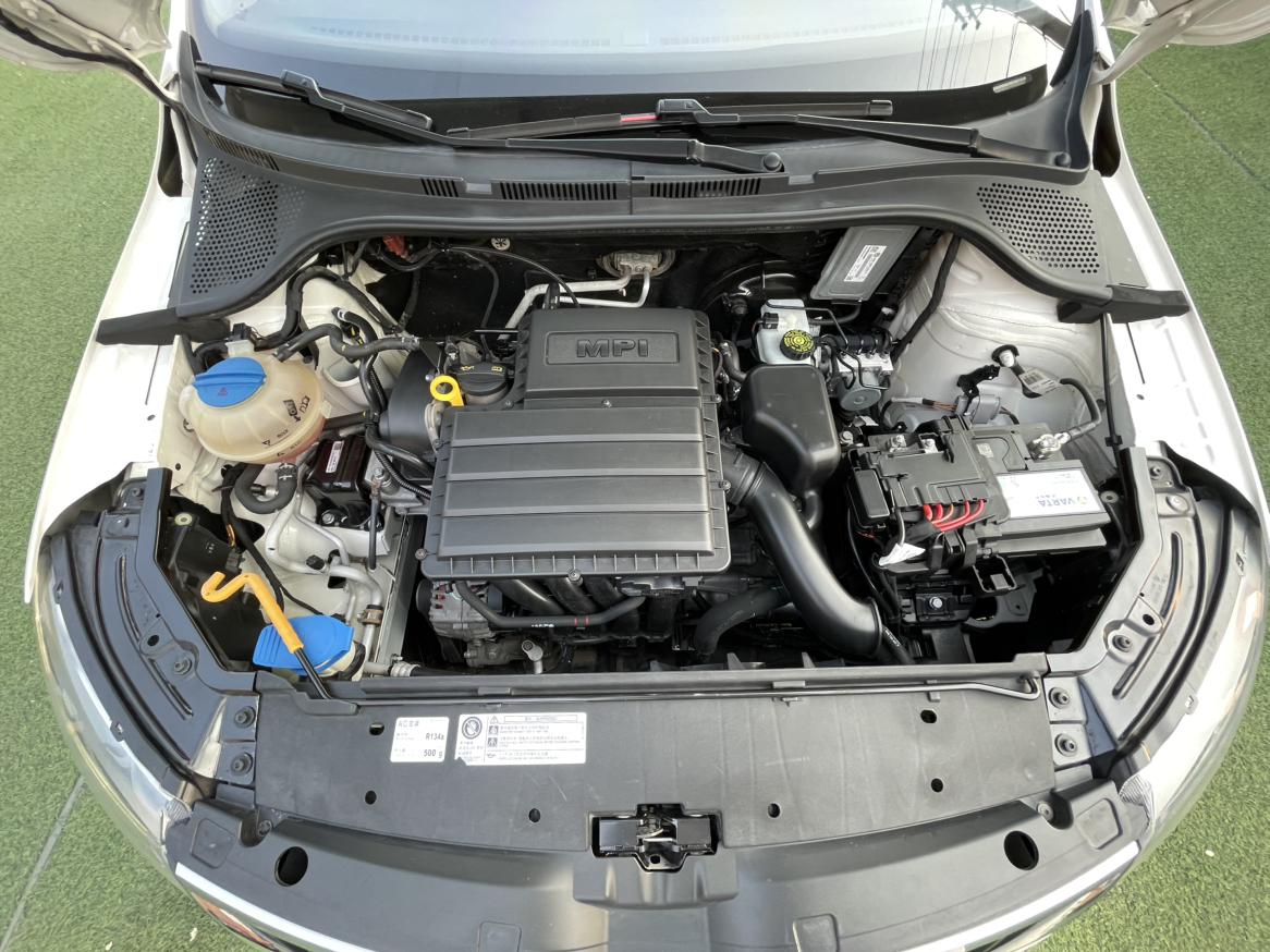 Skoda Rapid 2017 thumb 7