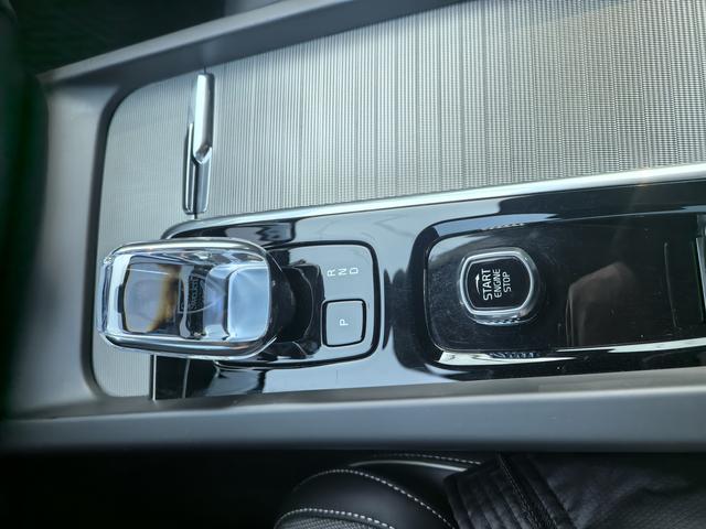 Volvo XC60 2025 thumb 6