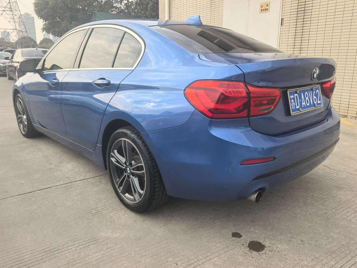 BMW 1 серии 2018 thumb 3