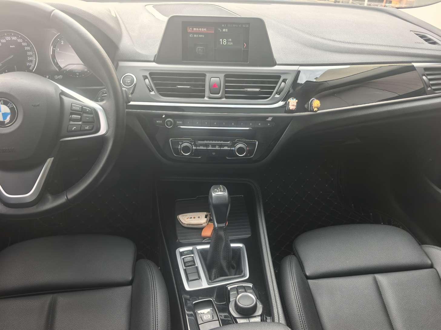 BMW 1 серии 2018 thumb 8