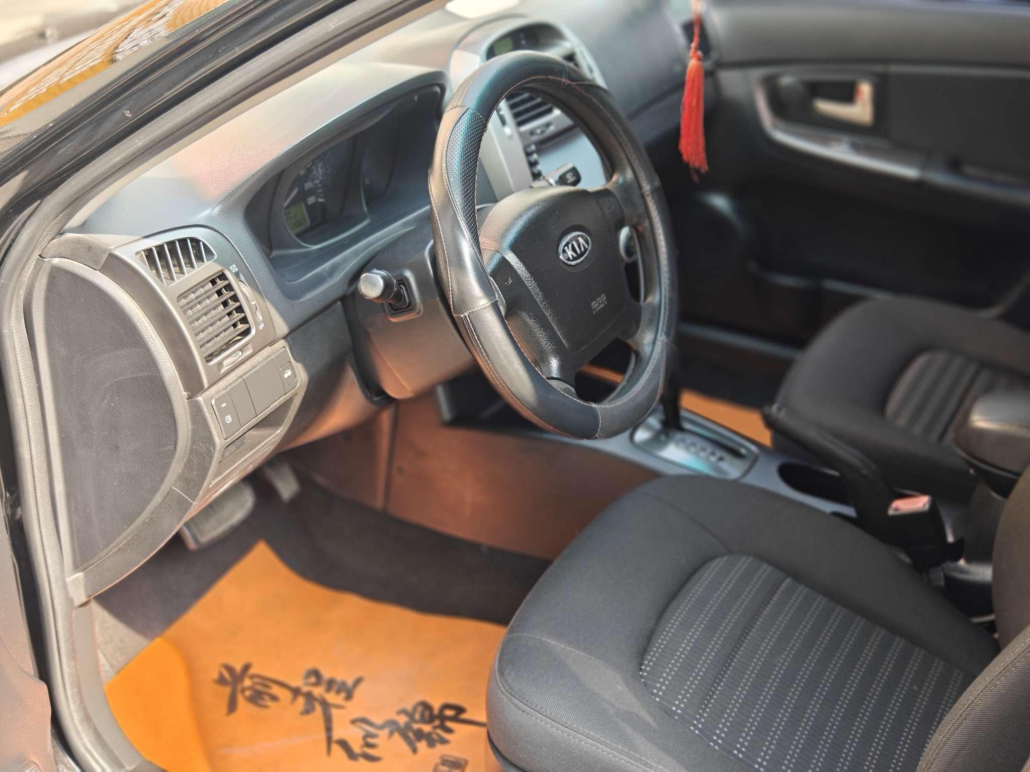 Kia Sorento 2010 thumb 6