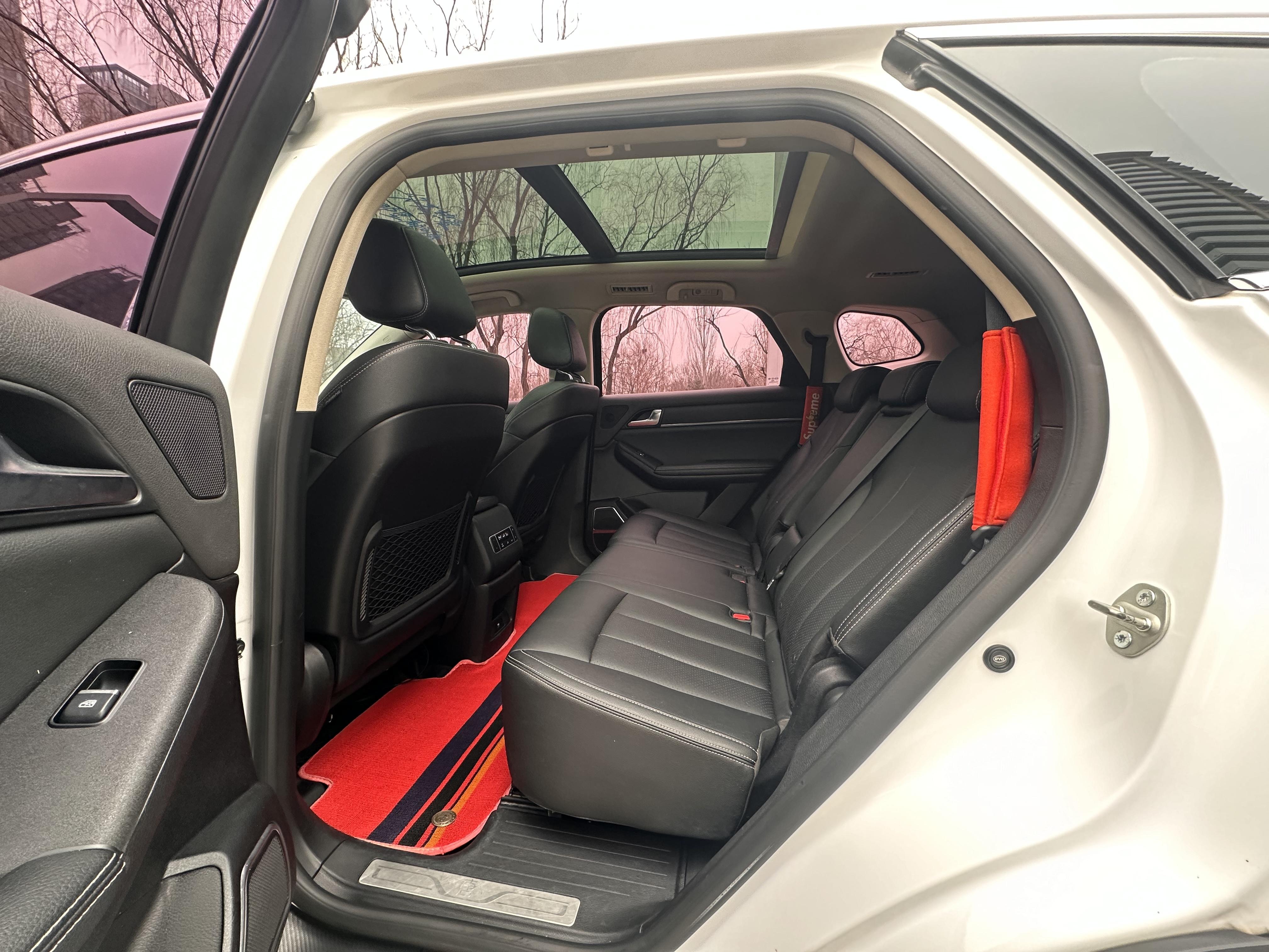 BYD Tang 2018 thumb 12
