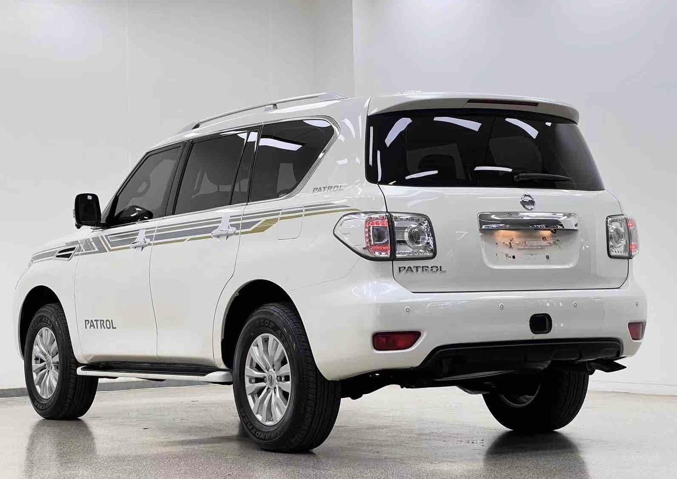 Nissan Patrol 2019 thumb 3