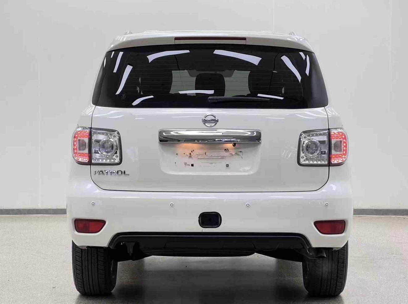 Nissan Patrol 2019 thumb 4