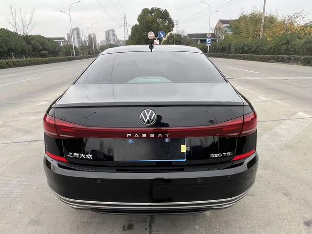 Volkswagen Passat 2023 thumb 11