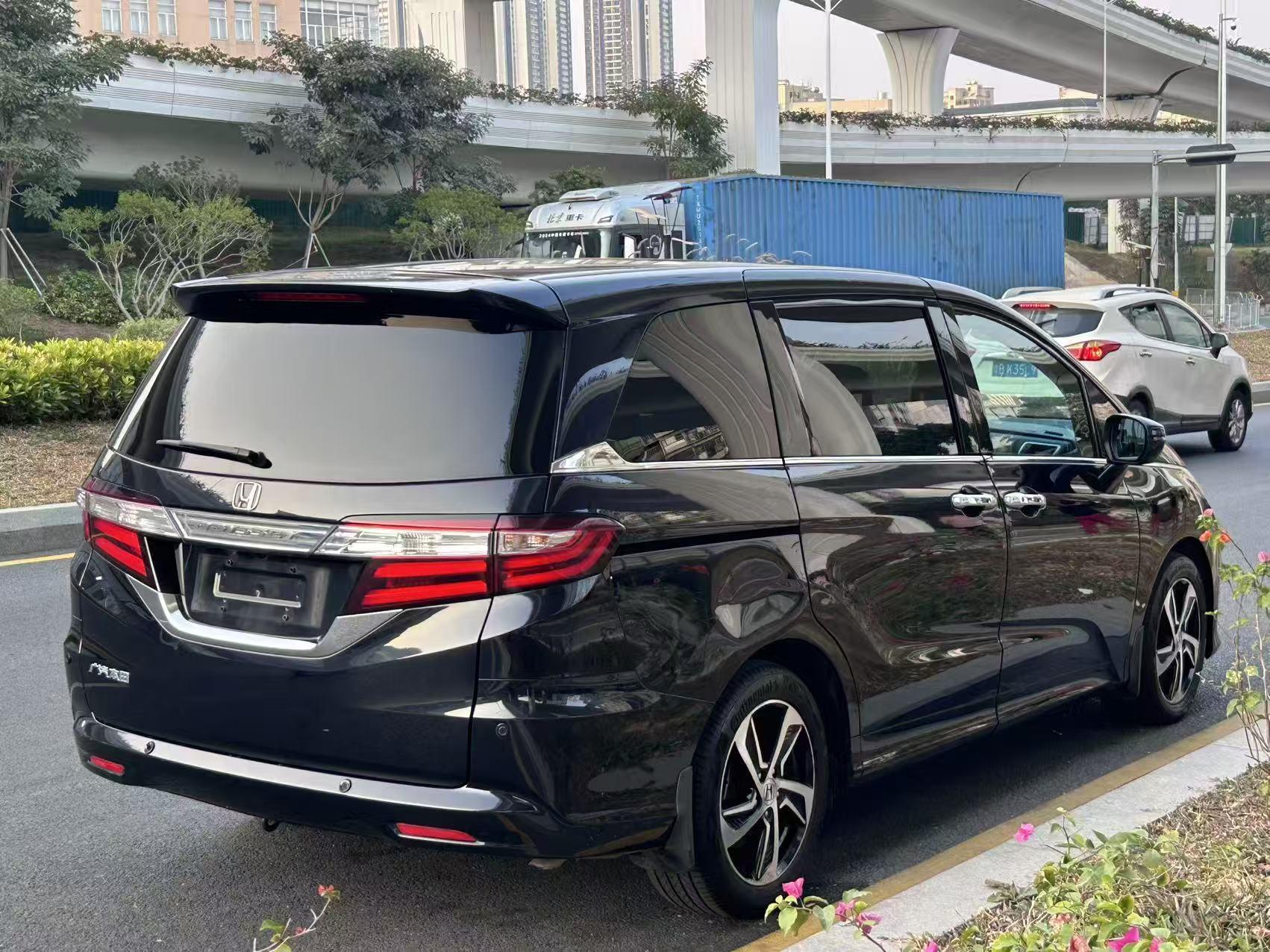 Honda Odyssey 2017 thumb 5