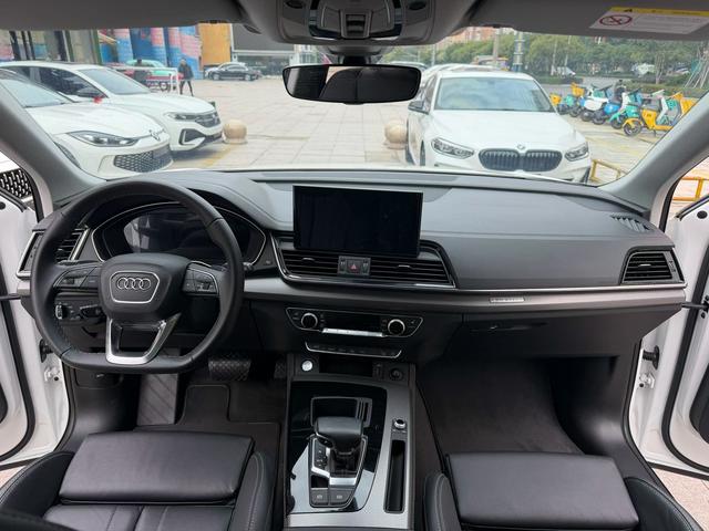 Audi Q5 2021 thumb 4