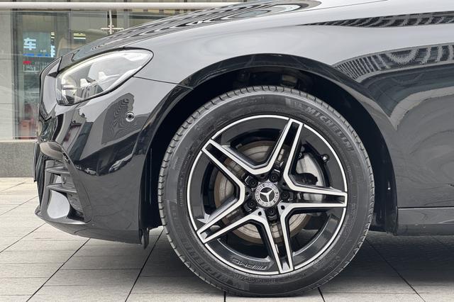 Mercedes-Benz E-Class 2022 thumb 2