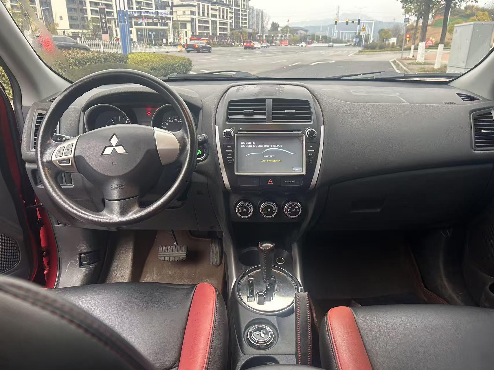 Mitsubishi ASX 2015 thumb 7