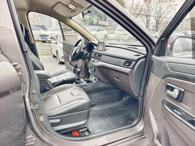 Dongfeng Fengon 330 2019 thumb 12