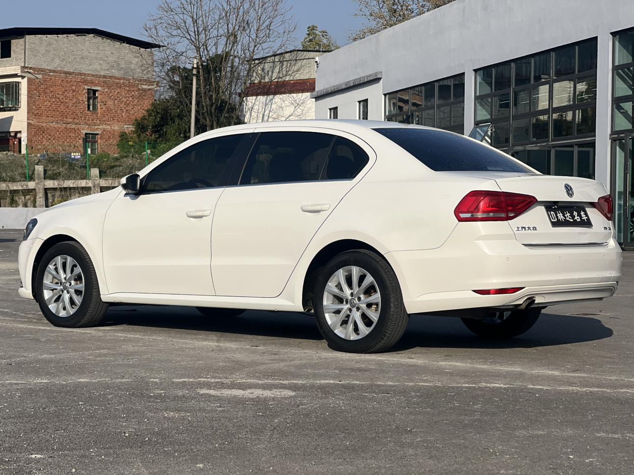 Volkswagen Lavida XR 2019 thumb 2